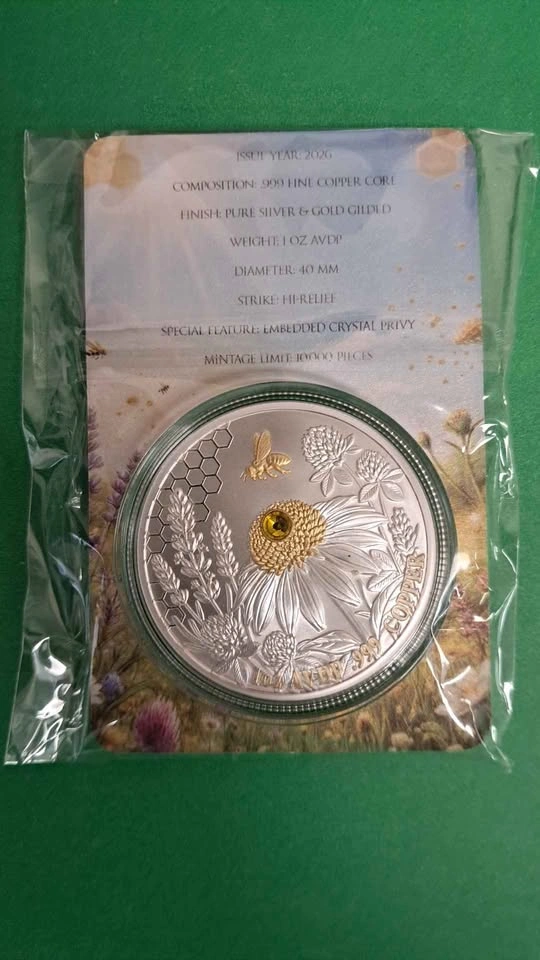 Bee Yourself 2026 1 oz Copper Silver Gold Gilded Collectible - photo 2