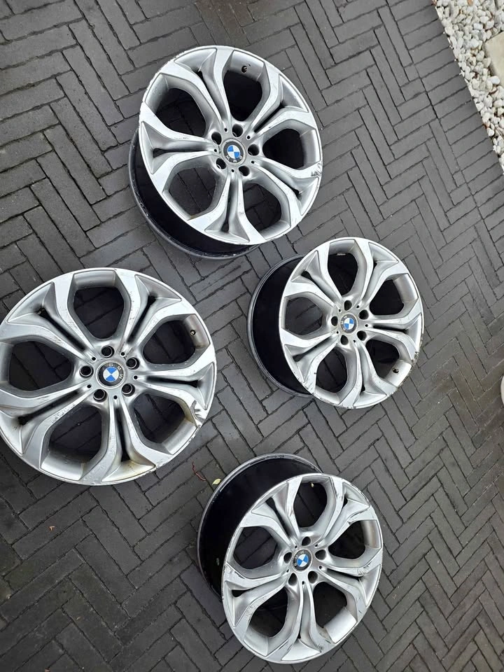 BMW X5 20' wheels