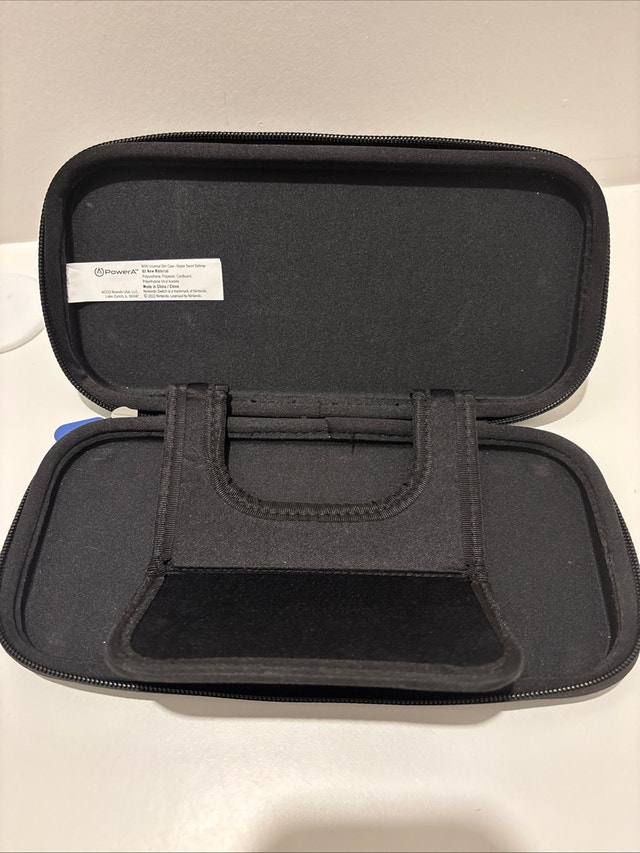 PowerA Nintendo Switch Carry Case Legend of Zelda - photo 3