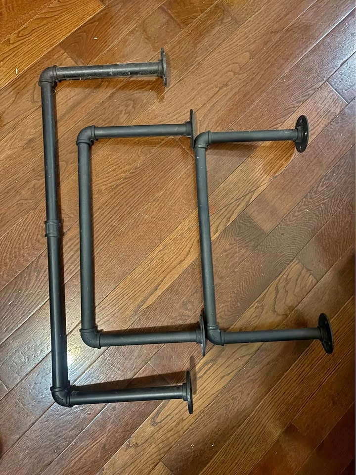 Wall Hanging rods