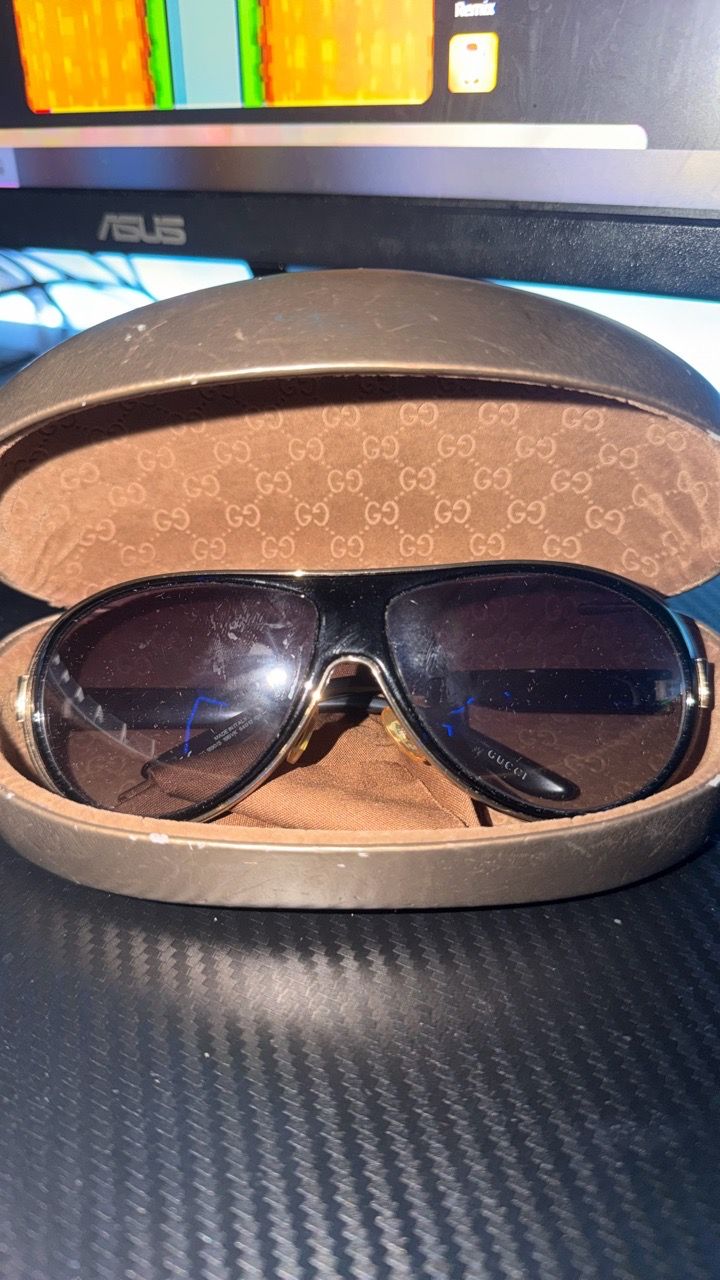 Gucci women sunglasses