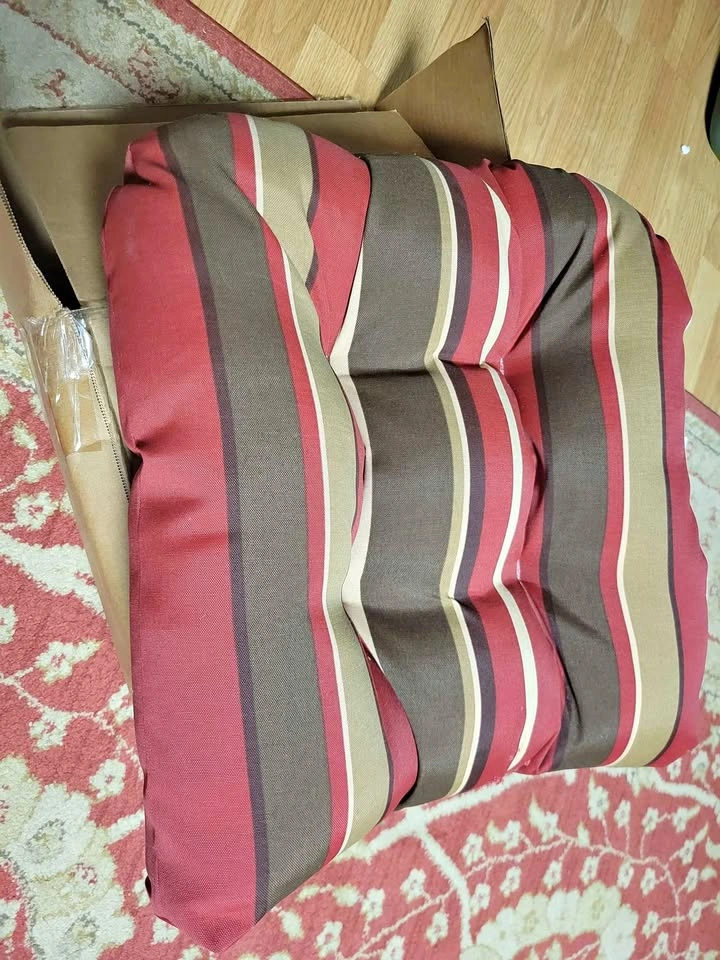 Pet bed - it's small size