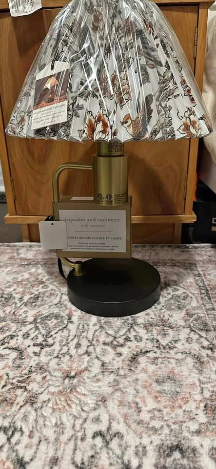 Cupcakes and cashmere dual candle warmer and lamp