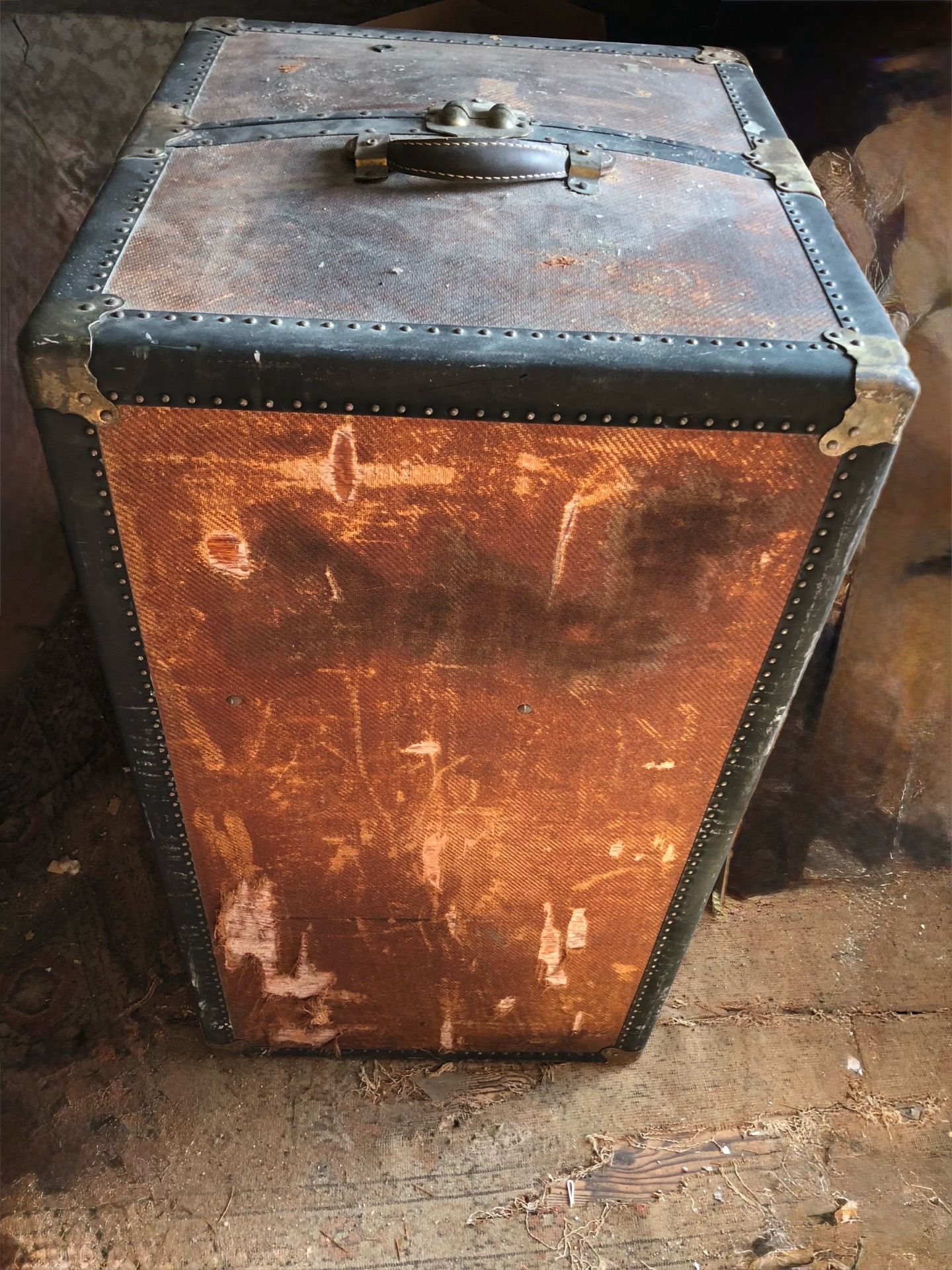 Matched Pair Antique 1920s Art Deco Wardrobe Steamer Trunks - photo 2