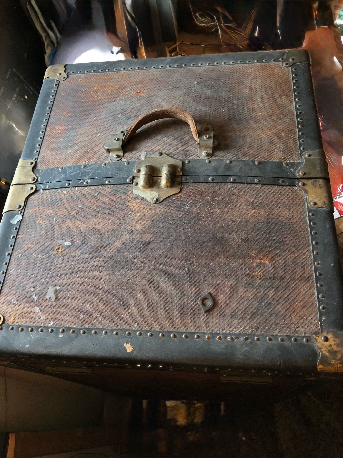 Matched Pair Antique 1920s Art Deco Wardrobe Steamer Trunks - photo 5