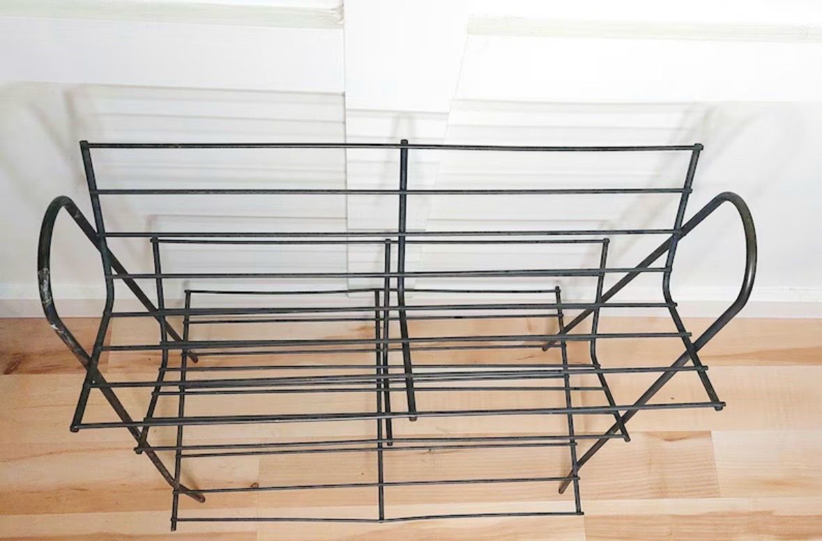 Vintage Minimalist Wire Magazine Rack / Record Holder - photo 2