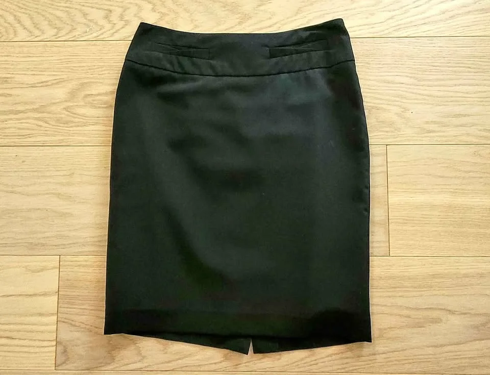 Size 4 RW&CO pencil skirt thumbnail
