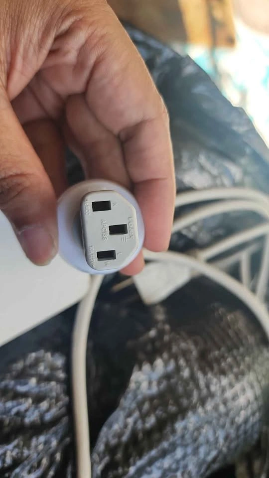 Cinema display 90w power adapter Apple - photo 4