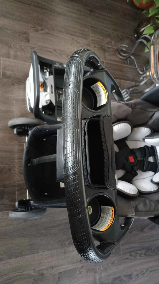 Chicco Stroller and Car Seat - photo 4