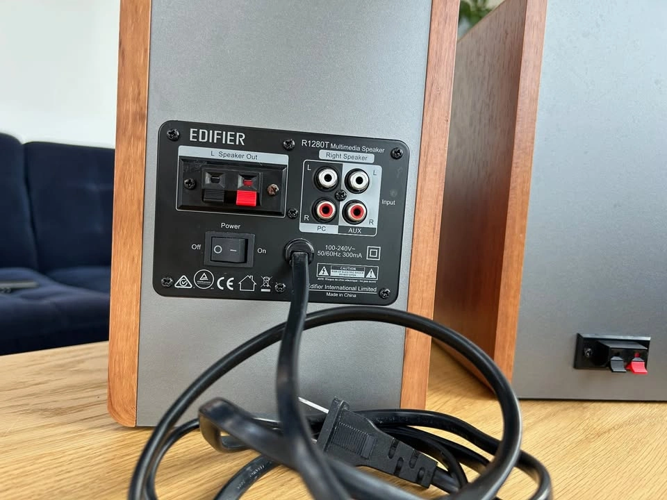Edifier R1280T Powered Bookshelf Speakers - photo 5