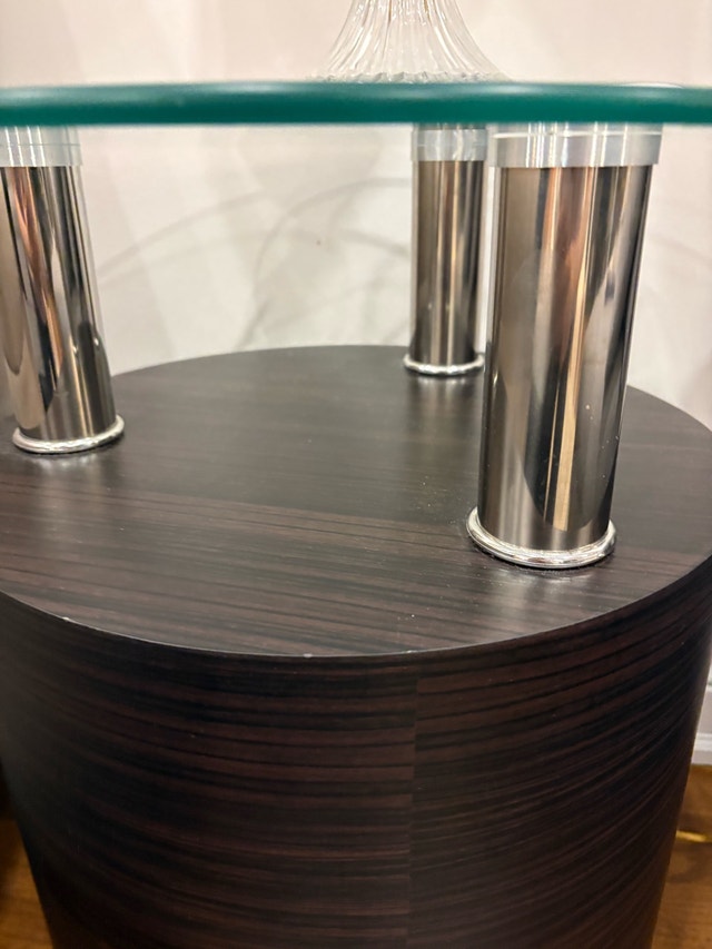 Savon 17.72" Modern Round Glass Top End Table with Shelf - photo 5