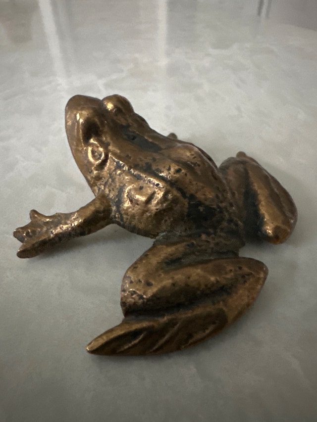Vintage solid brass frog figurine - photo 4