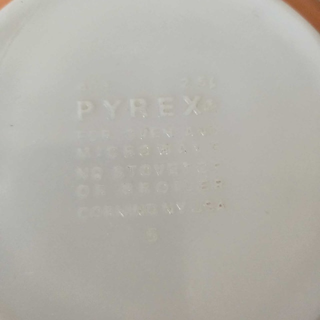Vintage Pyrex Mixing Bowl Autumn Harvest - photo 4