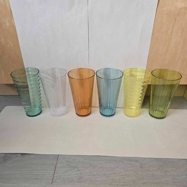 Set 6 Tall Acrylic Glassware - photo 2
