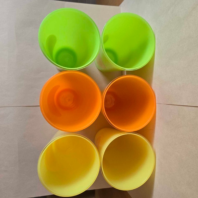 Set 6 Acrylic Tall Glassware-Like New - photo 2