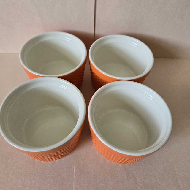 4 Crate & Barrel Ramekins - photo 2