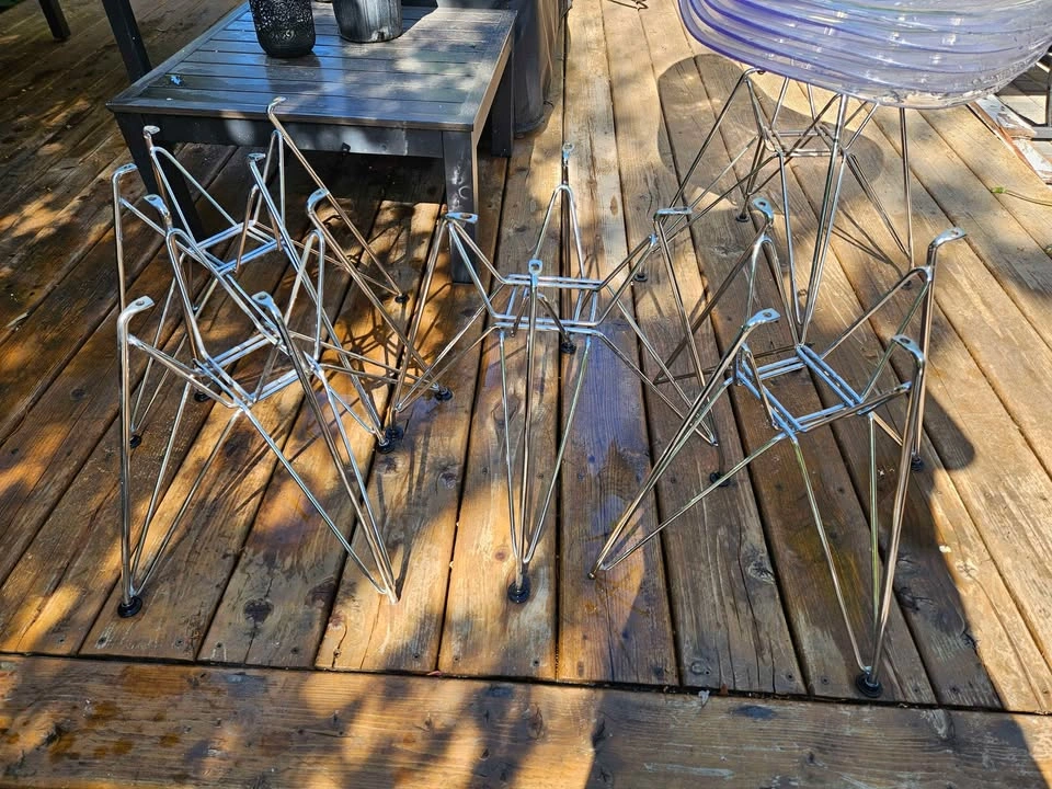 Set of 6 Clear Acrylic Eiffel Dining Chairs - photo 5