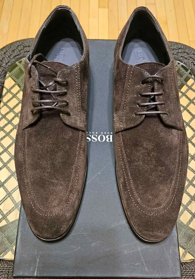 BNIB HUGO BOSS Men's Dark Brown Suede Derby Shoes (US 8) - photo 2