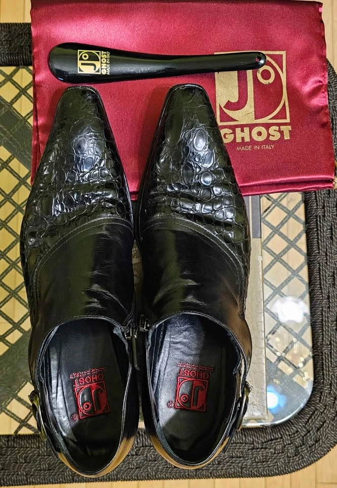 Jo GHOST Italian Crocodile Textured Leather Side-Zip Shoes - Siz - photo 3