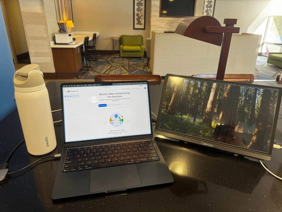 Lepow 15.6” portable monitor for laptop - photo 2