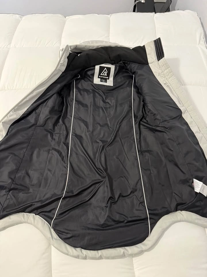 Women’s RipZone Parka - like new - photo 2