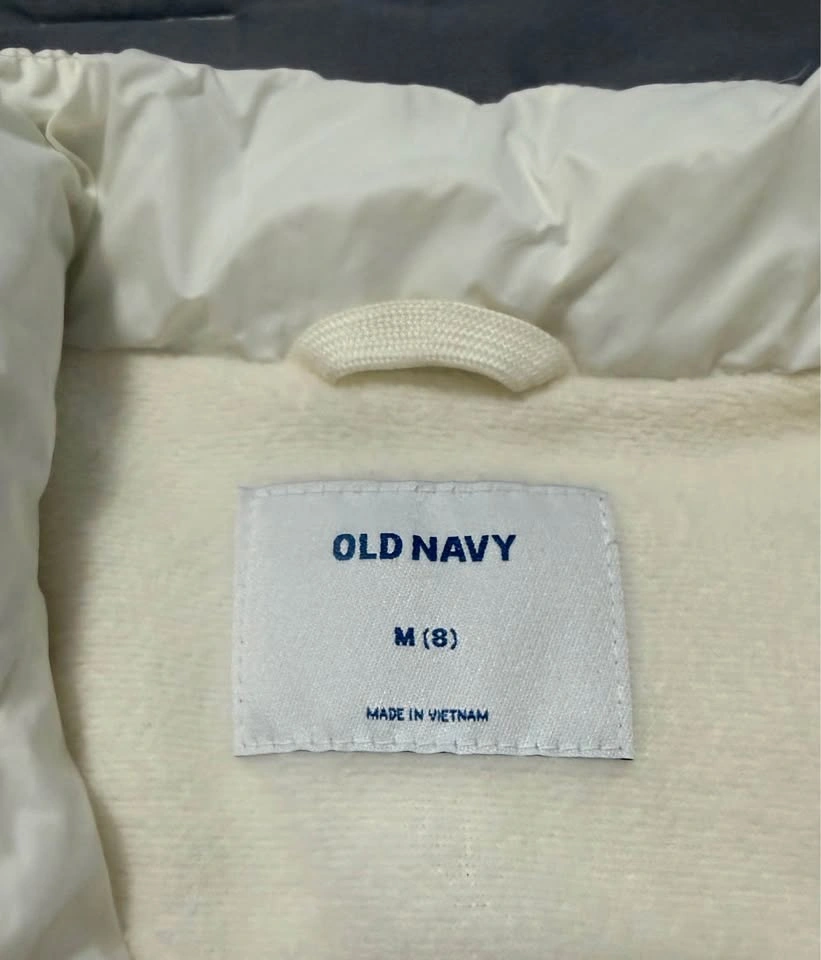Old Navy Puffy Vest - kids size 8 - photo 2
