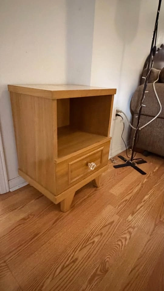 Mid-Century Modern Style Wood Nightstand - photo 2