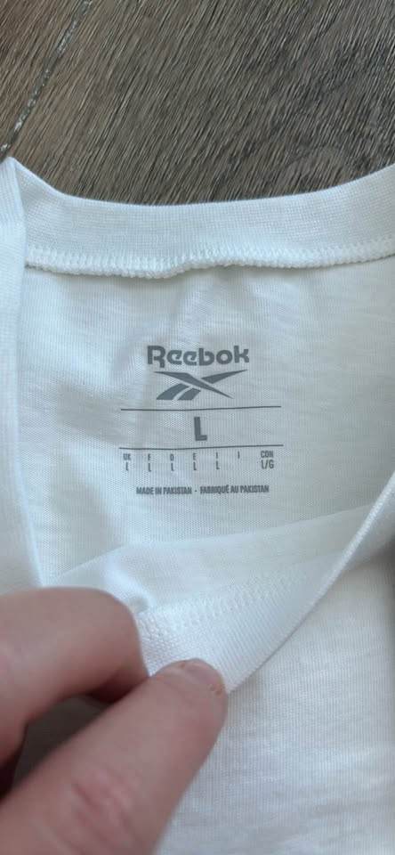 Reebok women’s T-shirt L - photo 4