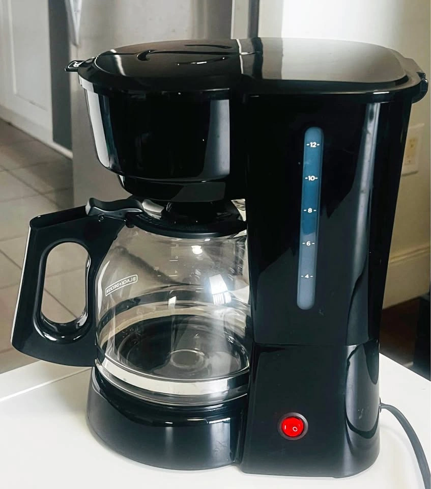BLACK+DECKER 12-Cup Coffee Maker – New