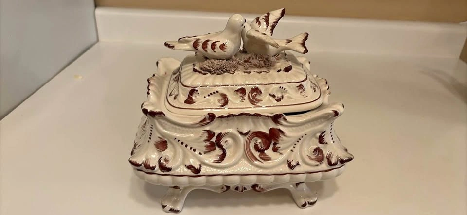 Vintage Ceramic Bird Trinket Box