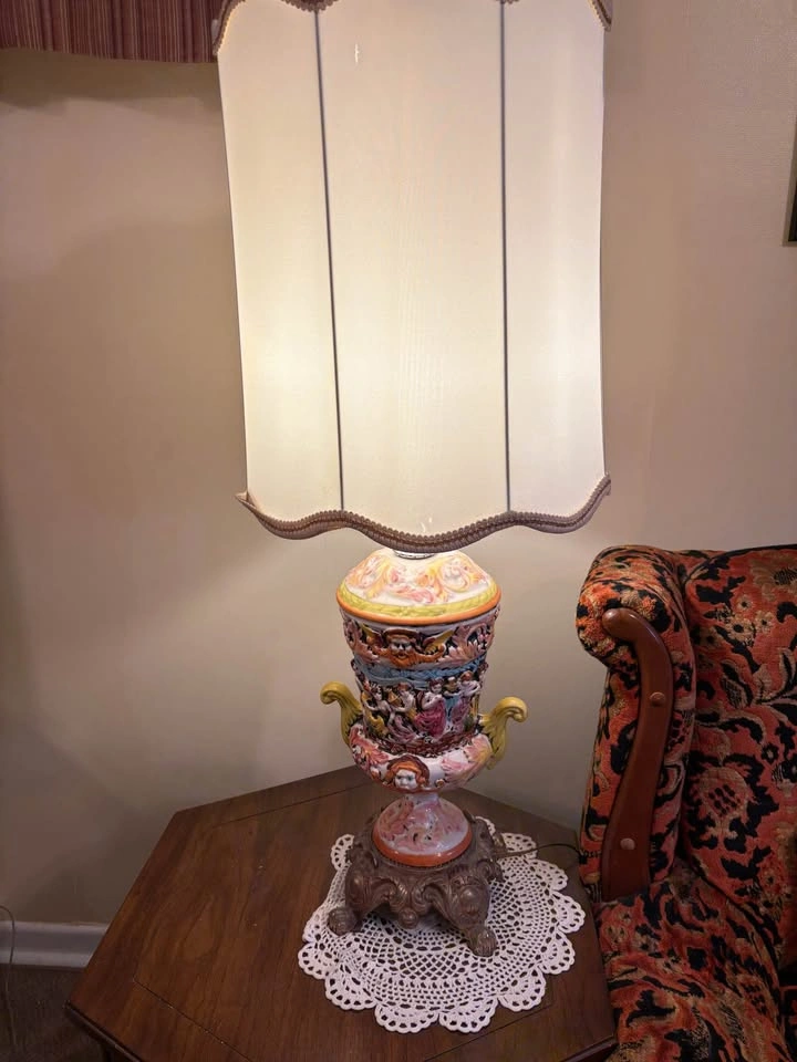 Vintage Capodimonte Style Ceramic Cherub Table Lamp - photo 2