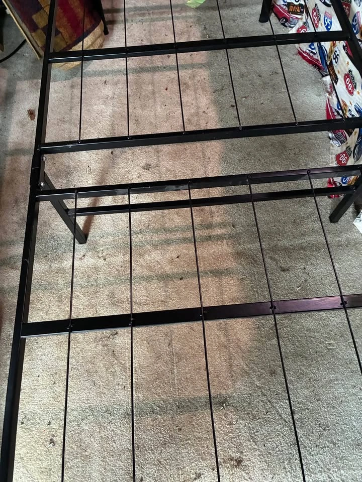 XL Twin Black Metal Frame - photo 3