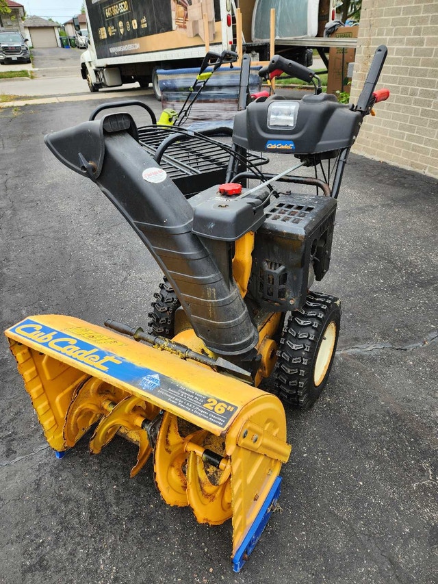 Cub Cadet 26 inch Snow Blower