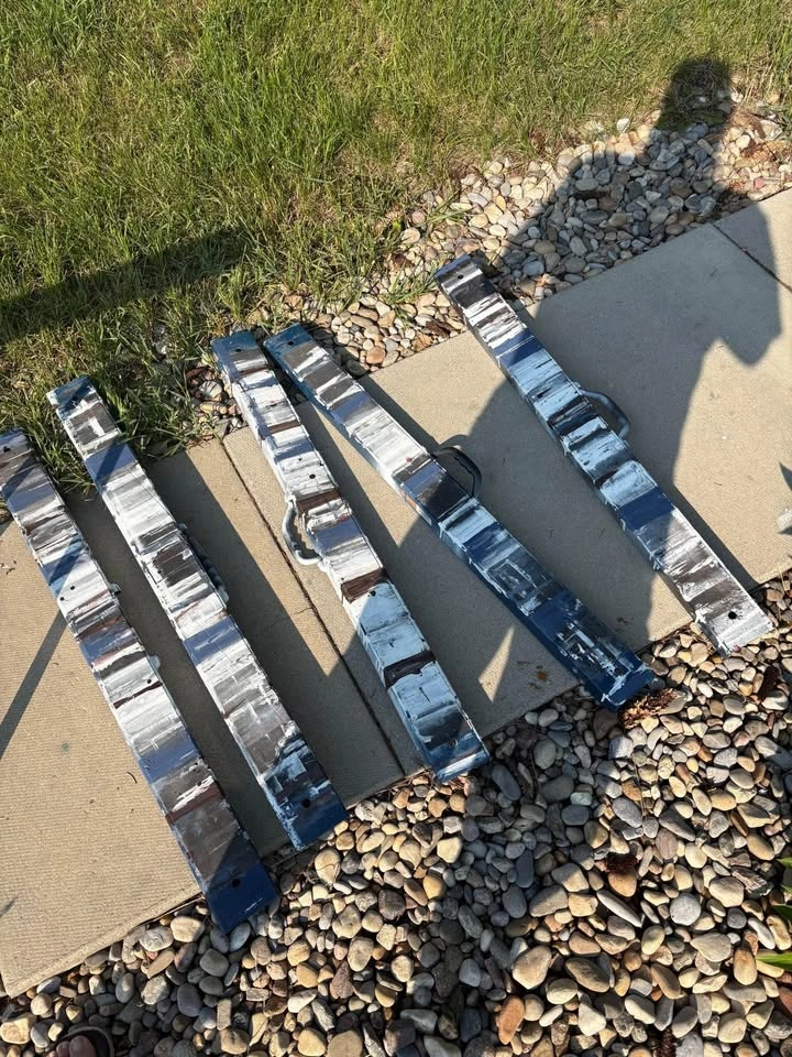 6 Mastercraft Folding Metal Sawhorses – $80 - photo 4