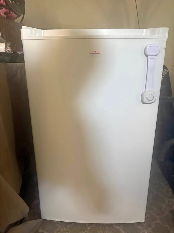 Koolatron Compact Upright Freezer – Works Great – $65