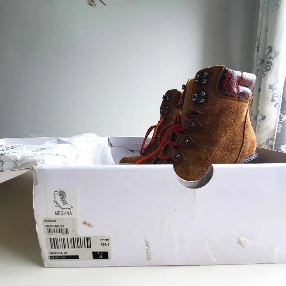 Aldo Womens's Boots- Excellent condition with original box image indicator(2)