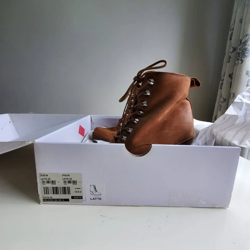 Aldo Womens's Boots- Excellent condition with original box image indicator(4)