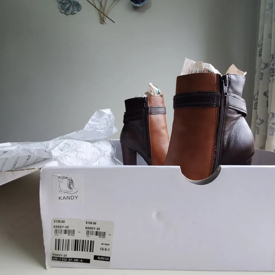 Aldo Womens's Boots- Excellent condition with original box image indicator(8)