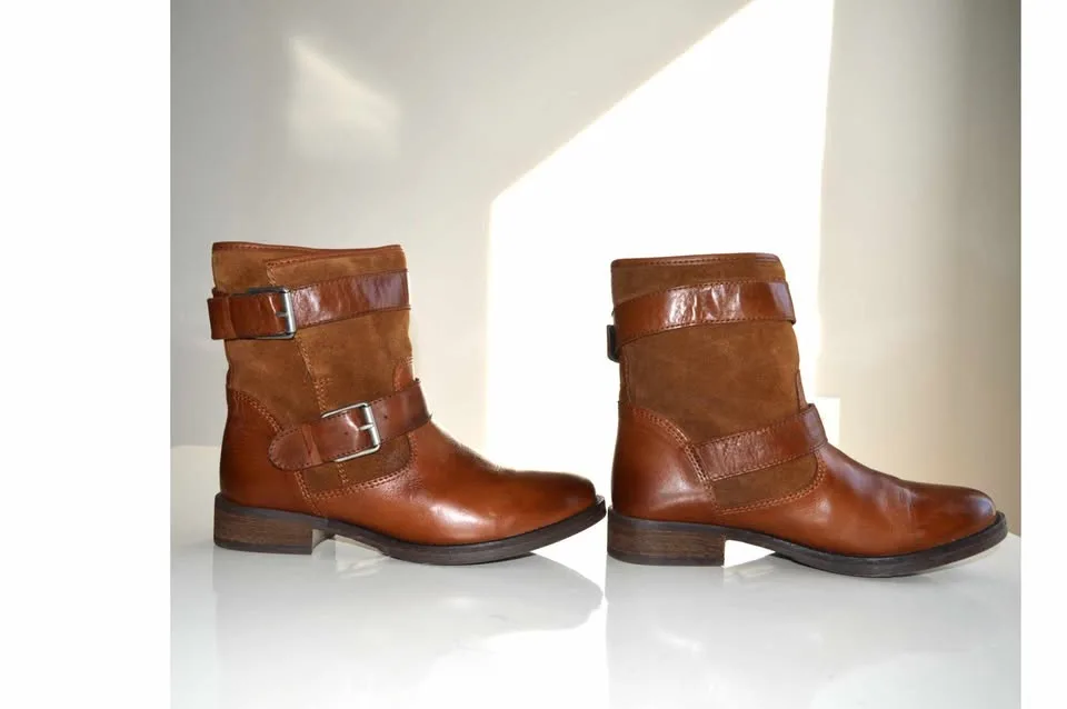 Aldo Womens's Boots- Excellent condition with original box image indicator(10)