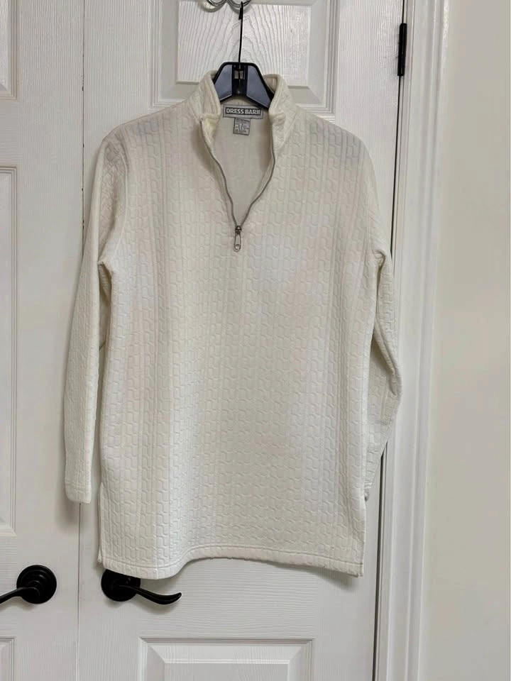 Sweater/ sweatshirt