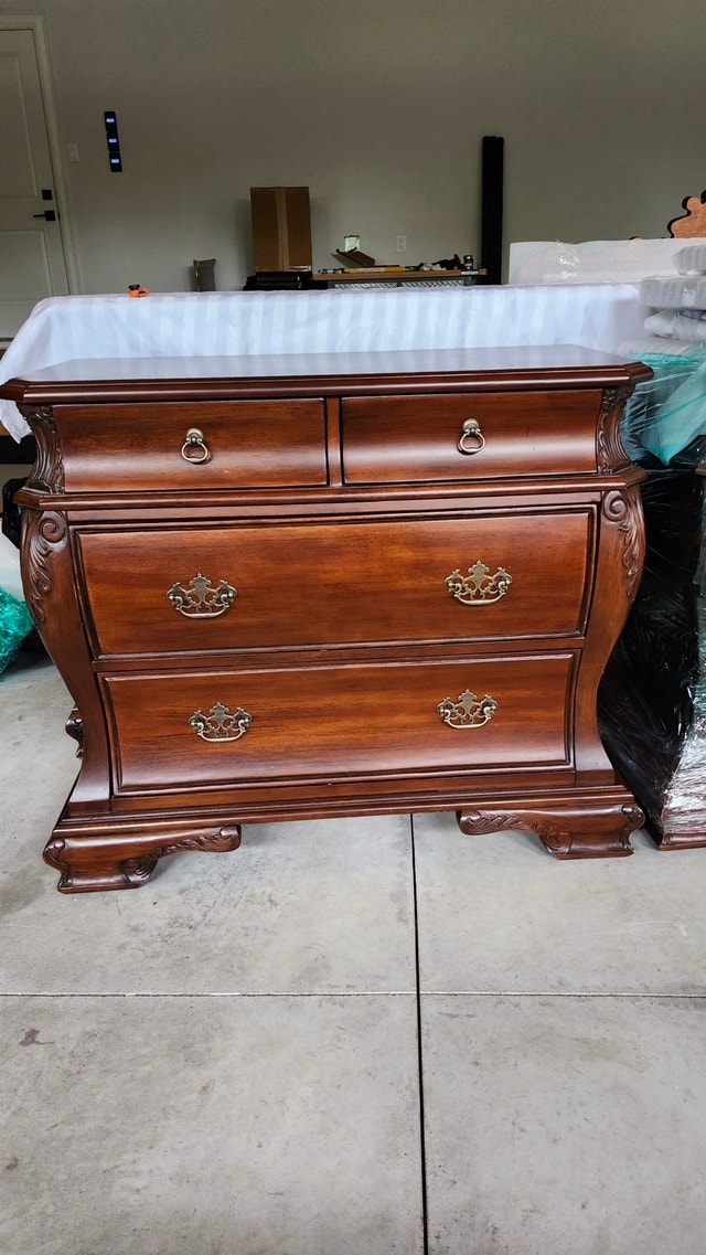Nightstand - photo 2