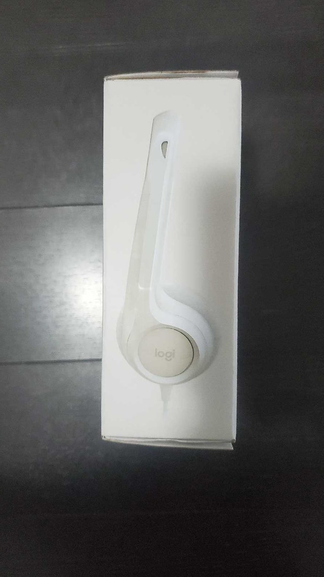 Logitech H390 Headset (Brand New) - photo 3