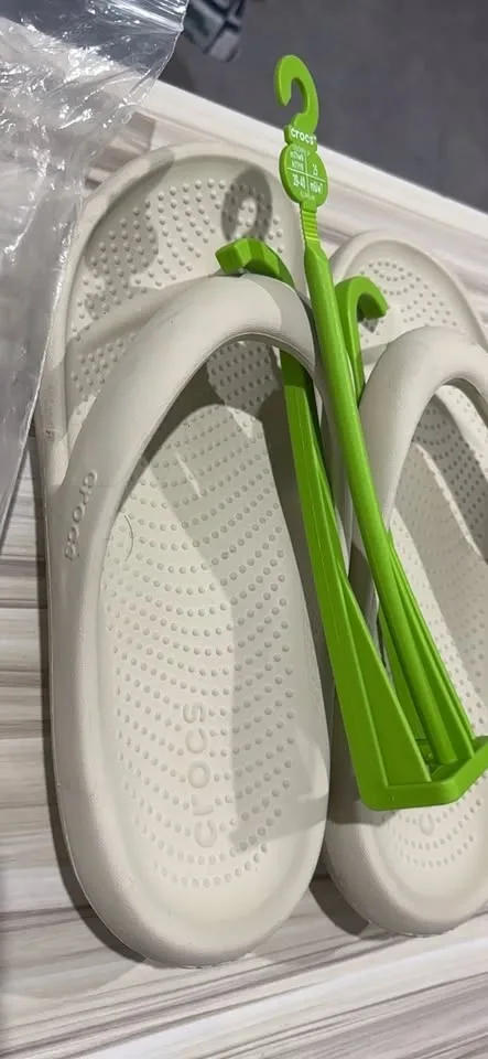 Crocs Flip Flops - photo 4