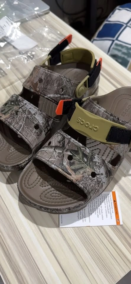 Crocs Clogs - photo 3