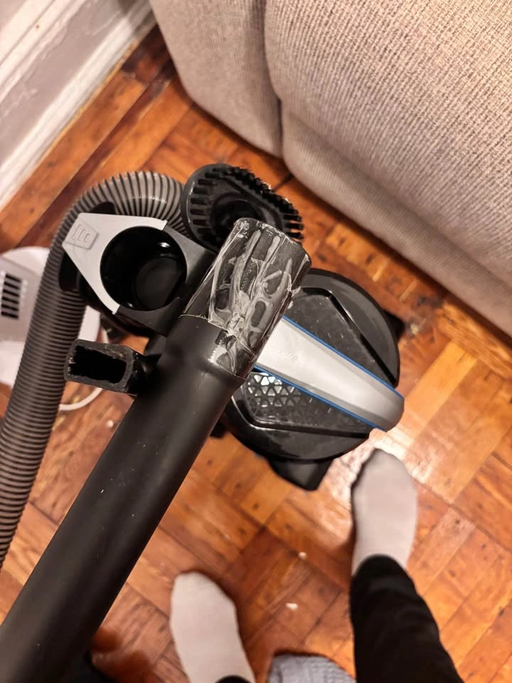 Eureka Airspeed Upright Vacuum Cleaner - photo 3