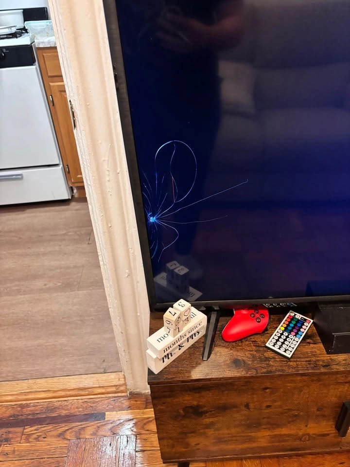 Vizio Quantum QLED 43" Smart TV - photo 2