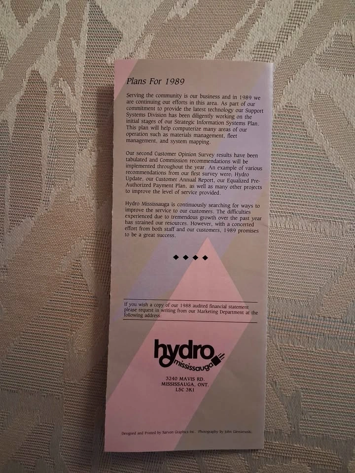 Vintage 1988 Mississauga Hydro Customer Annual Report Booklet - photo 3