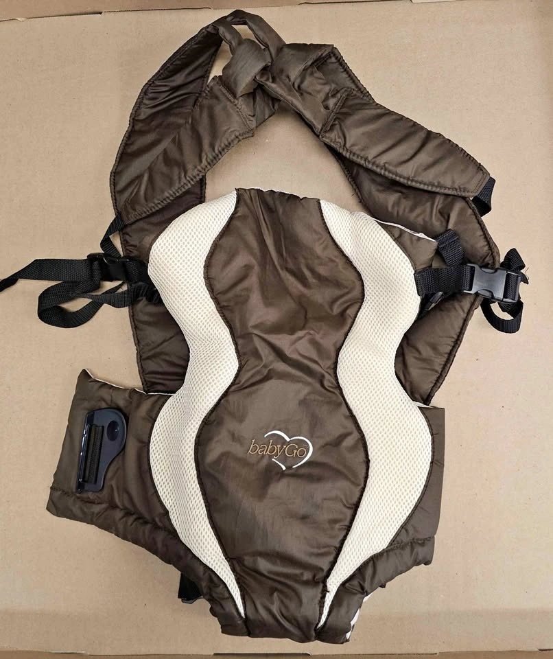 Brand New Evenflo babyGo Glide Soft Baby Carrier (7-26 lbs)