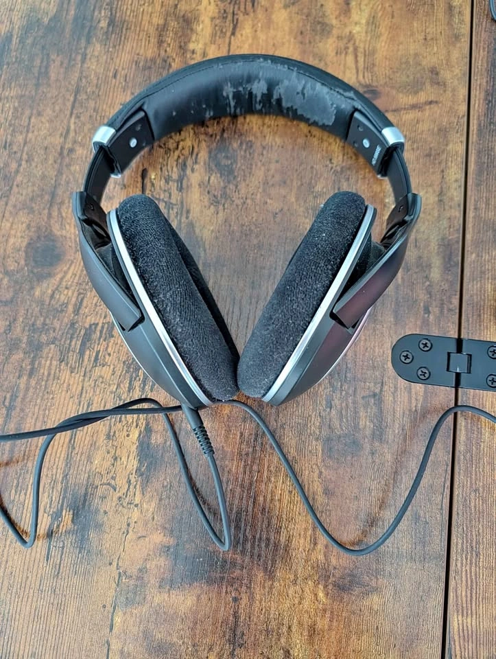 Sennheiser HD 599 Headphones