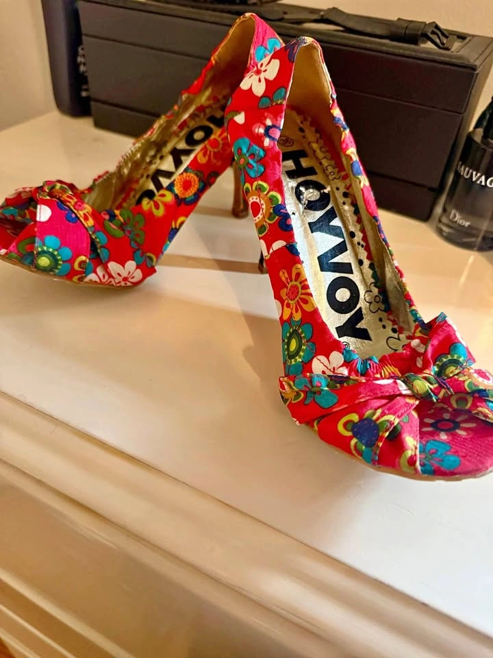 Women’s Heels - Size 6